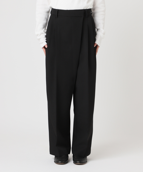 OUTDOOR PRODUCTS（アウトドアプロダクツ）の「ツイルアシンメトリータックパンツ（スラックス・レディース・ブラック/ブラウン・36/38）」の13枚目の写真