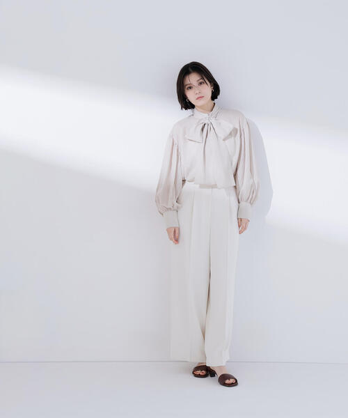 NATURAL BEAUTY BASIC(ナチュラルビューティーベーシック)の「◇メタルポイントワイドパンツ(その他パンツ・レディース・チャコールグレー/オフホワイト/ライトグリーン・MEDIUM/P/S)」の4枚目の写真