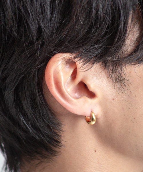 TOM WOOD(トムウッド)の「【TOMWOOD/トムウッド】Ice Huggie Gold ゴールド ピアス ユニセックス(ピアス(両耳用)・レディース・ゴールド・FREE)」の1枚目の写真