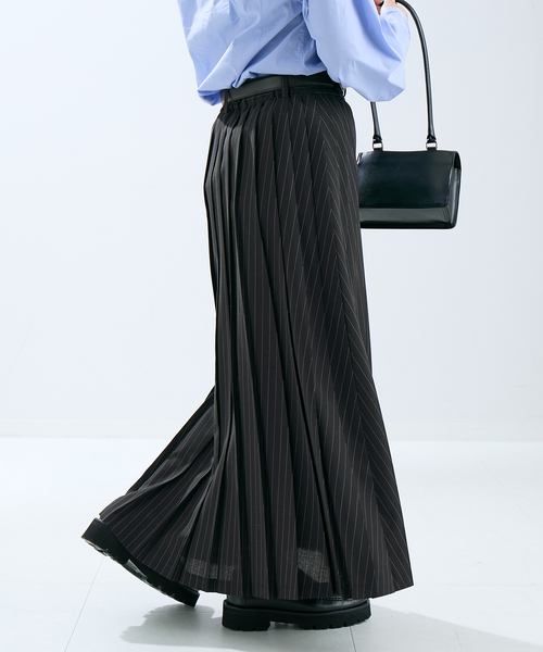 journal standard L'essage（ジャーナルスタンダードレサージュ）の「TWトロ/ストライプ プリーツスカート（スカート・レディース・ブラック/グレー・38/36）」の14枚目の写真