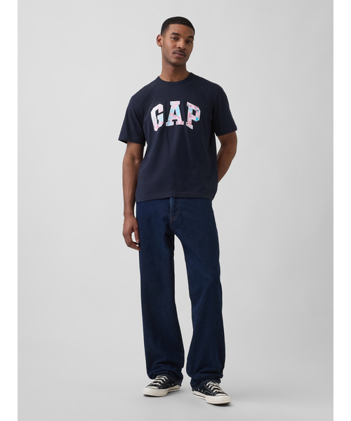 GAP(ギャップ)の「リラックスフィット SAKURA GAPロゴTシャツ(Tシャツ/カットソー・メンズ・ネイビー/ホワイト・XS/S/M/L/XL)」の5枚目の写真