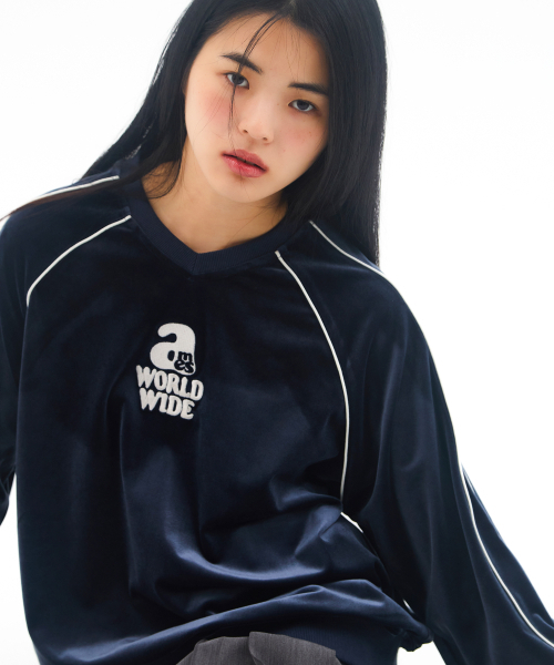 AMESWORLDWIDE（アメスワールドワイド）の「V NECK VELOUR SWEATSHIRT NAVY（スウェット・レディース・その他・M/L）」の8枚目の写真
