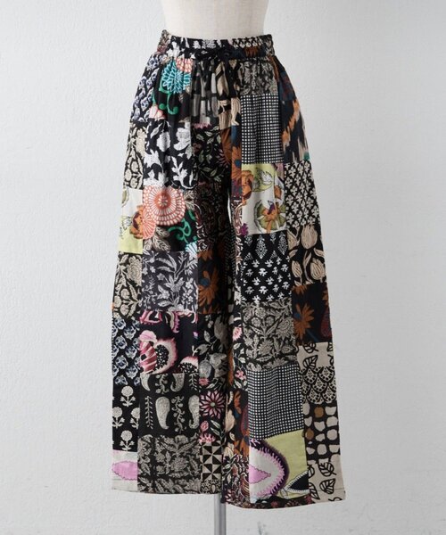 Remind me and forever(リマインドミーアンドフォーエバー)の「【nane】【India series】パッチワークイージーパンツ(その他パンツ・レディース・ブラック/ブルー・FREE)」の11枚目の写真