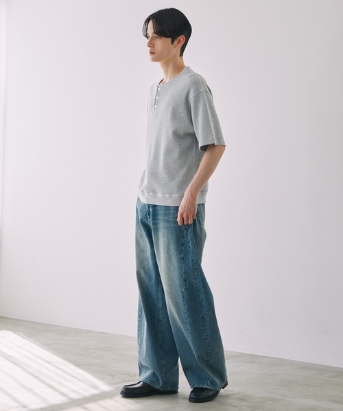 LUENNA（ルエナ）の「【LUENNA】Thermal Henley Neck T-Shirt / サーマルヘンリーネックTシャツ（Tシャツ/カットソー・メンズ・グレー/ブラック・S/M/L）」の10枚目の写真