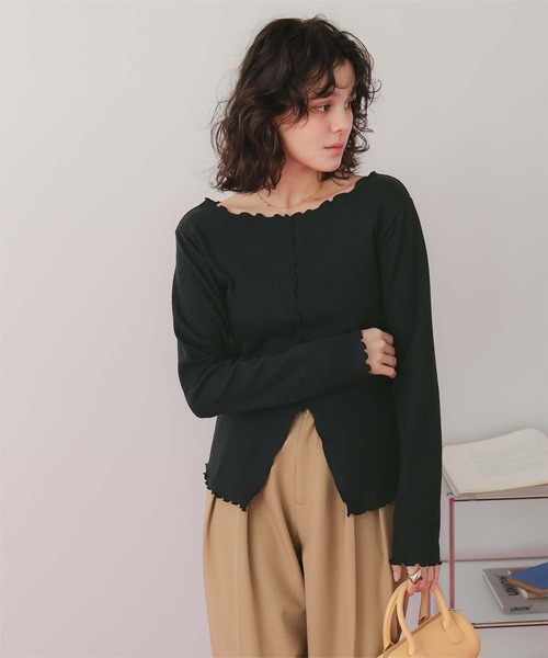 titivate(ティティベイト)の「スリットデザイントップス(Tシャツ/カットソー・レディース・ピンク/イエロー/ネイビー/アイボリー/ブラック/ブルー・L/M/S)」の15枚目の写真