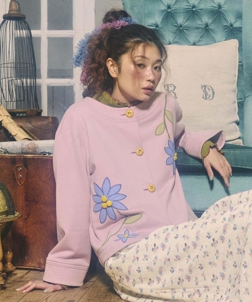 Jocomomola(ホコモモラ)の「Palominos flor フラワーアップリケカーディガン(カーディガン/ボレロ・レディース・ライトピンク/ブルー・40)」の21枚目の写真
