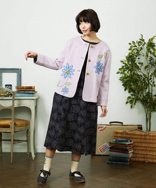 Jocomomola(ホコモモラ)の「Palominos flor フラワーアップリケカーディガン(カーディガン/ボレロ・レディース・ライトピンク/ブルー・40)」の16枚目の写真
