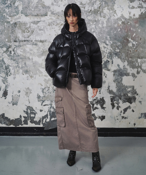 MUSINSA STANDARD WOMAN（ムシンサスタンダードウーマン）の「[シティレジャー] ウィメンズシアリップストップフーデッドダウンショートパディングジャケット [ブラック]（ダウンジャケット/コート・レディース・その他・SMALL/MEDIUM/LARGE/X-SMALL）」の3枚目の写真