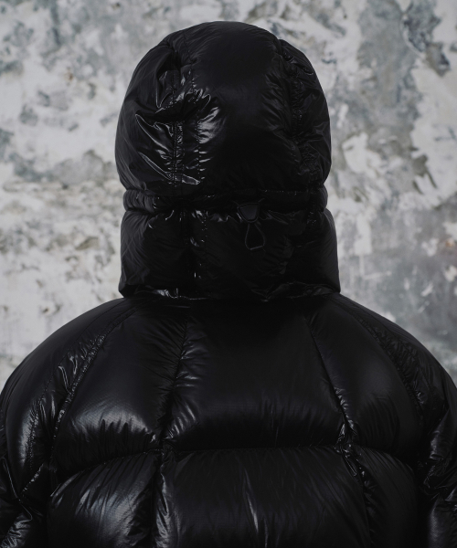 MUSINSA STANDARD WOMAN（ムシンサスタンダードウーマン）の「[シティレジャー] ウィメンズシアリップストップフーデッドダウンショートパディングジャケット [ブラック]（ダウンジャケット/コート・レディース・その他・SMALL/MEDIUM/LARGE/X-SMALL）」の7枚目の写真