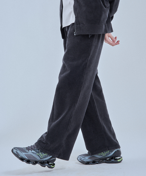 EDIFICE(エディフィス)の「Ecofade シェニール パンツ(その他パンツ・メンズ・ネイビー/ブラック系その他・LARGE/MEDIUM)」の1枚目の写真