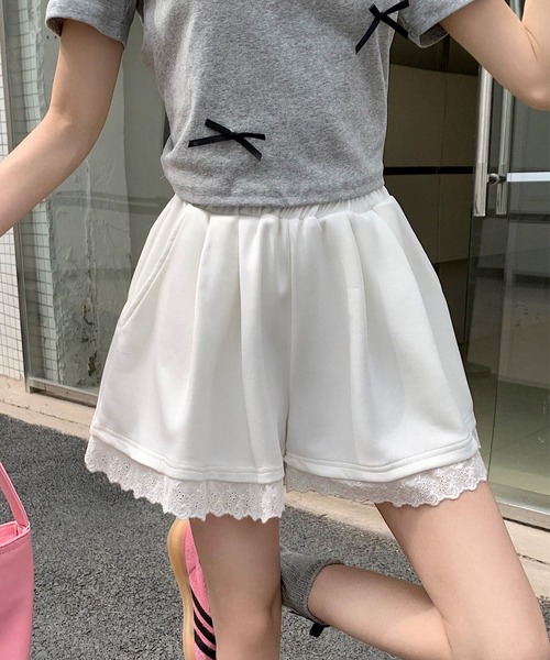 c.u.l（シーユーエル）の「レース フリル タック入りショートパンツ culw903（その他パンツ・レディース・ブラック/ホワイト/グレー・S/M）」の5枚目の写真