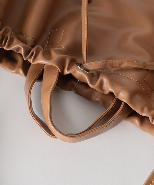 EDIT. FOR LULU（エディットフォールル）の「【HVISK/ヴィスク】brown big bag（クラッチバッグ・レディース・ブラウン・FREE）」の10枚目の写真