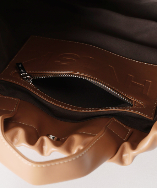 EDIT. FOR LULU（エディットフォールル）の「【HVISK/ヴィスク】brown big bag（クラッチバッグ・レディース・ブラウン・FREE）」の13枚目の写真