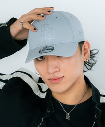 NEW ERA（ニューエラ）の「ニューエラ【NEW ERA】別注 - サンディエゴ・パドレス キャップ 【SAN DIEGO PADRES CO RHINESTONE 9FORTY CS DARK GRAY 15063053】（キャップ）」