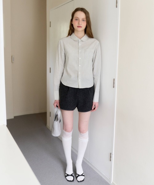 GIUNON（ジウノン）の「round collar stripe shirt / ラウンドカラーストライプシャツ（シャツ/ブラウス・レディース・アイボリー/ブルー・FREE）」の3枚目の写真