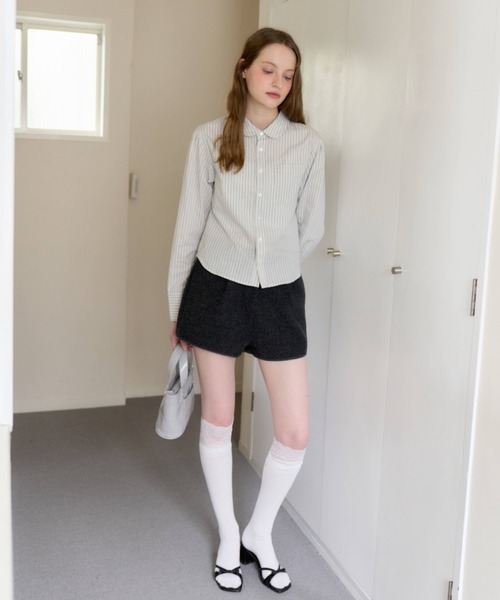 GIUNON（ジウノン）の「round collar stripe shirt / ラウンドカラーストライプシャツ（シャツ/ブラウス・レディース・アイボリー/ブルー・FREE）」の5枚目の写真