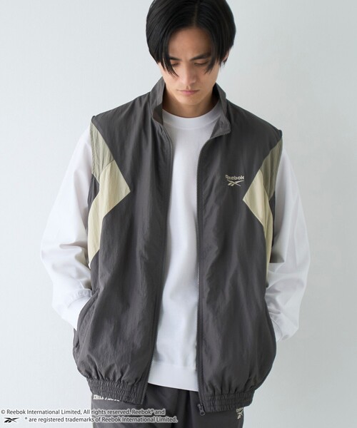 coen（コーエン）の「Reebok（リーボック）別注トラックベスト（その他アウター・メンズ・オフホワイト/ダークグレー/ベージュ・M/L/XL）」の2枚目の写真