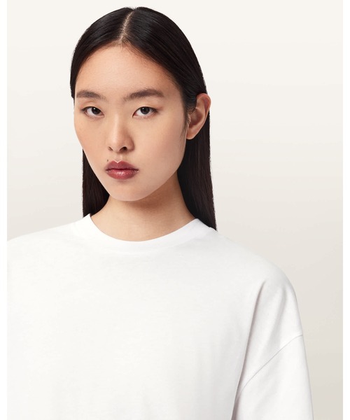 ALLSAINTS(オールセインツ)の「FUSE OVERSIZED ETTA T-SHIRT | FUSE オーバーサイズ ETTA Tシャツ(Tシャツ/カットソー・レディース・ホワイト・M/XS/S)」の10枚目の写真
