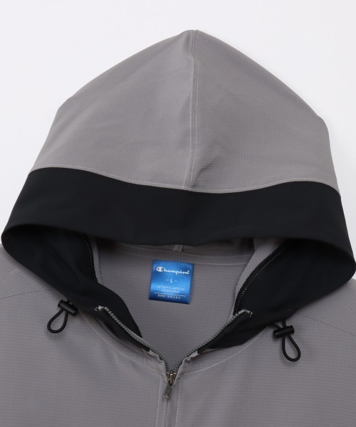 Champion(チャンピオン)の「チャンピオン ZIP HOODED JACKET(ナイロンジャケット・メンズ・チャコールグレー/グレー・M/L/LL)」の5枚目の写真