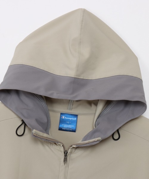 Champion(チャンピオン)の「チャンピオン ZIP HOODED JACKET(ナイロンジャケット・メンズ・チャコールグレー/グレー・M/L/LL)」の8枚目の写真