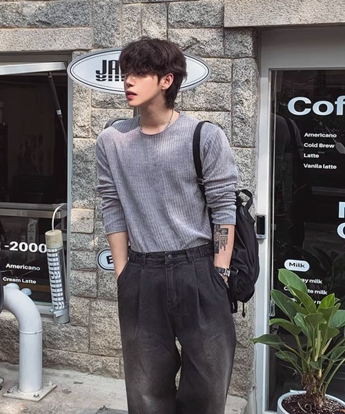 NOWLE(ノウル)の「【NOWLE】カットオフエッジ 凹凸テクスチャー リラックスフィット カットソー(Tシャツ/カットソー・メンズ・ブラック/グレー・MEDIUM/LARGE/X-LARGE)」の21枚目の写真