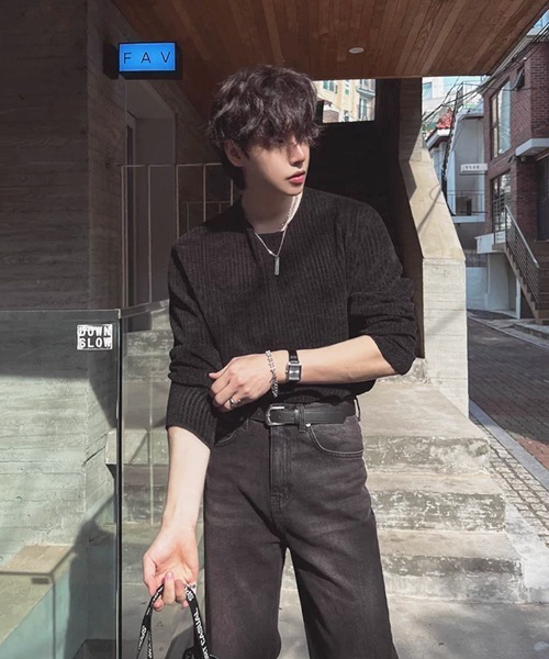 NOWLE(ノウル)の「【NOWLE】カットオフエッジ 凹凸テクスチャー リラックスフィット カットソー(Tシャツ/カットソー・メンズ・ブラック/グレー・MEDIUM/LARGE/X-LARGE)」の8枚目の写真