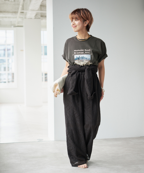 Spick & Span(スピックアンドスパン)の「ANGE IN DISGUISE/アンジ イン ディスガイズ Manhattan Beach Brooklyn(Tシャツ/カットソー・レディース・ホワイト/ブラック系その他・MEDIUM)」の3枚目の写真