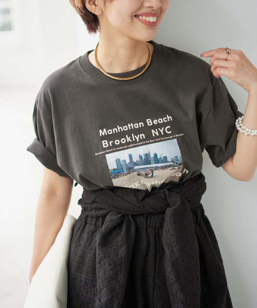 Spick & Span(スピックアンドスパン)の「ANGE IN DISGUISE/アンジ イン ディスガイズ Manhattan Beach Brooklyn(Tシャツ/カットソー・レディース・ホワイト/ブラック系その他・MEDIUM)」の5枚目の写真