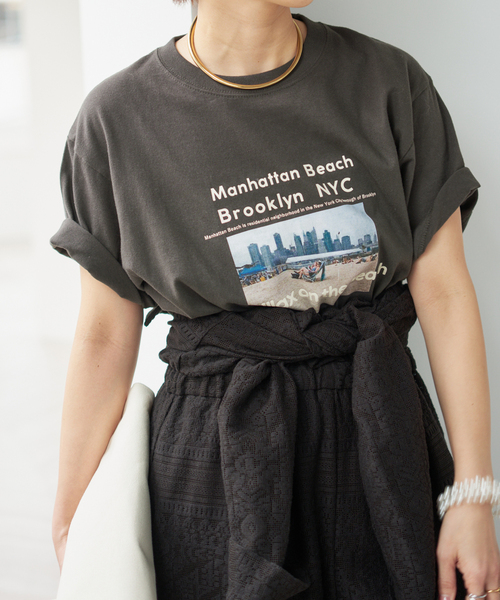 Spick & Span(スピックアンドスパン)の「ANGE IN DISGUISE/アンジ イン ディスガイズ Manhattan Beach Brooklyn(Tシャツ/カットソー・レディース・ホワイト/ブラック系その他・MEDIUM)」の6枚目の写真