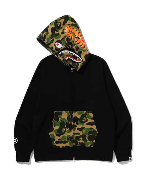 A BATHING APE（アベイシングエイプ）の「ABC CAMO SHARK FULL ZIP HOODIE（パーカー・メンズ・ブラック/グレー/レッド・LARGE/XX-LARGE/SMALL/X-LARGE/MEDIUM）」の4枚目の写真