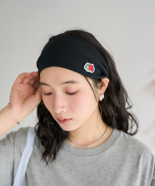 FREAK'S STORE（フリークスストア）の「FRUIT OF THE LOOM × FREAK'S STORE/フルーツオブザルーム 別注 ドット フライス ヘアバンド（ヘアバンド・レディース・オフホワイト/ブラック/チャコール・ONE SIZE）」の13枚目の写真