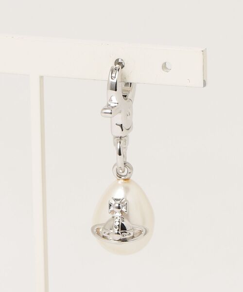 MAN. CLAUDE SINGLE EARRING
