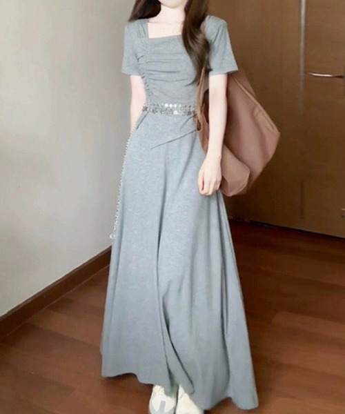 mielu(ミエル)の「スクエアネックT&ロングスカートセット(セットアップ・レディース・ブラック/グレー・MEDIUM/LARGE)」の2枚目の写真