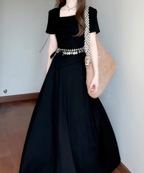 mielu(ミエル)の「スクエアネックT&ロングスカートセット(セットアップ・レディース・ブラック/グレー・MEDIUM/LARGE)」の8枚目の写真