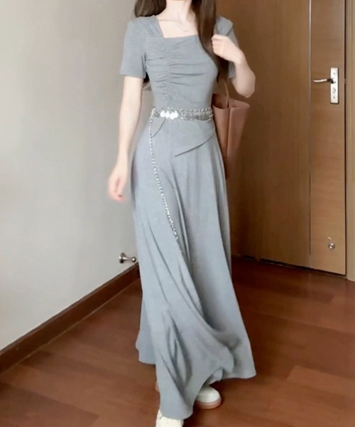 mielu(ミエル)の「スクエアネックT&ロングスカートセット(セットアップ・レディース・ブラック/グレー・MEDIUM/LARGE)」の10枚目の写真