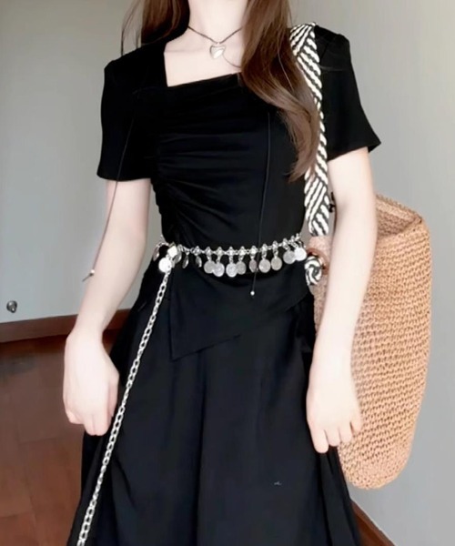 mielu(ミエル)の「スクエアネックT&ロングスカートセット(セットアップ・レディース・ブラック/グレー・MEDIUM/LARGE)」の5枚目の写真