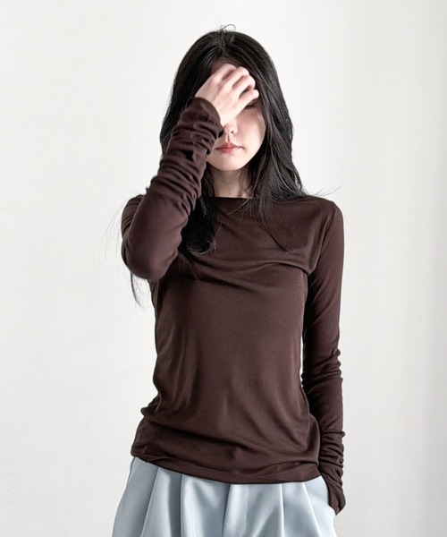Y/lim（イリム）の「シアーギャザースリーブロンT（Tシャツ/カットソー・レディース・ブラウン/グリーン/ピンク/ブルー/オフホワイト/ブラック/グレー・L/M）」の4枚目の写真