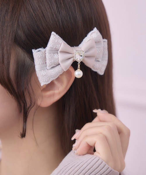 ROJITA(ロジータ)の「レースレイヤードリボンクリップセット(バレッタ/ヘアクリップ・レディース・ピンク/ホワイト/ブラック・FREE)」の3枚目の写真