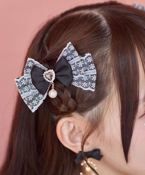 ROJITA(ロジータ)の「レースレイヤードリボンクリップセット(バレッタ/ヘアクリップ・レディース・ピンク/ホワイト/ブラック・FREE)」の12枚目の写真
