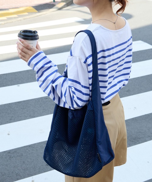 BONLECILL Marche（ボンルシールマルシェ）の「【BONLECILL Marche】《A4収納》デイリーメッシュワンハンドルトートバッグ（トートバッグ・レディース・ネイビー/アイボリー/ブラック・FREE）」の16枚目の写真