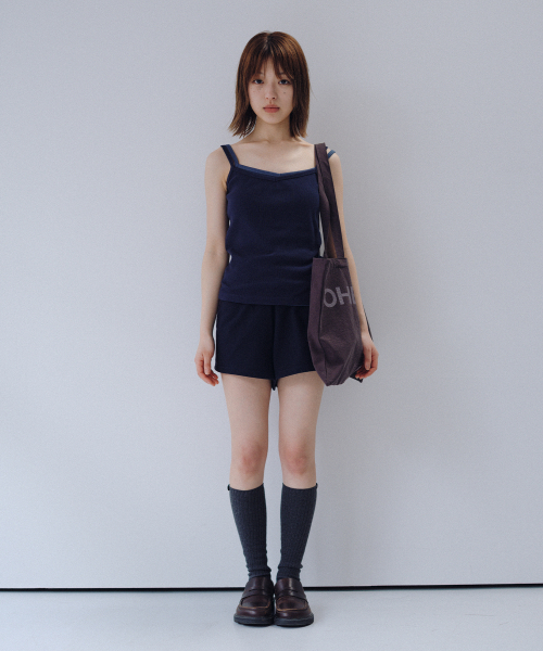 OHESHIO（オヘシオ）の「BASIC RIBBED V-NECK SLEEVELESS, NAVY（Tシャツ/カットソー・レディース・その他・FREE）」の2枚目の写真
