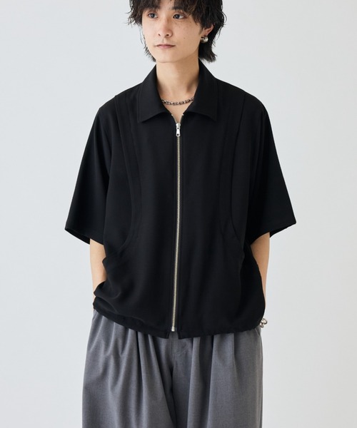 Lui's（ルイス）の「レイヤードジップ半袖シャツ（シャツ/ブラウス・メンズ・オフホワイト/ブラック系その他/ブラック・S/M）」の4枚目の写真