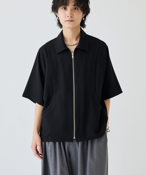 Lui's（ルイス）の「レイヤードジップ半袖シャツ（シャツ/ブラウス・メンズ・オフホワイト/ブラック系その他/ブラック・S/M）」の5枚目の写真