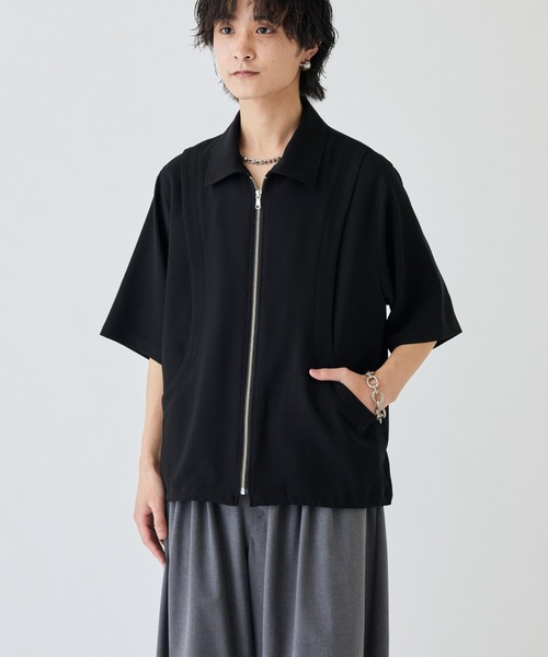 Lui's（ルイス）の「レイヤードジップ半袖シャツ（シャツ/ブラウス・メンズ・オフホワイト/ブラック系その他/ブラック・S/M）」の6枚目の写真