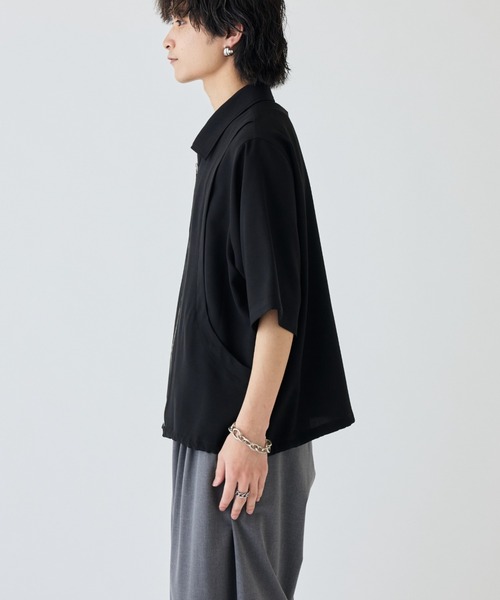 Lui's（ルイス）の「レイヤードジップ半袖シャツ（シャツ/ブラウス・メンズ・オフホワイト/ブラック系その他/ブラック・S/M）」の7枚目の写真