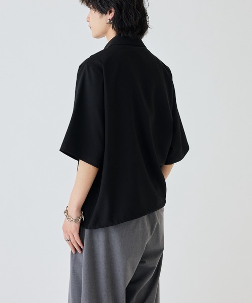 Lui's（ルイス）の「レイヤードジップ半袖シャツ（シャツ/ブラウス・メンズ・オフホワイト/ブラック系その他/ブラック・S/M）」の8枚目の写真
