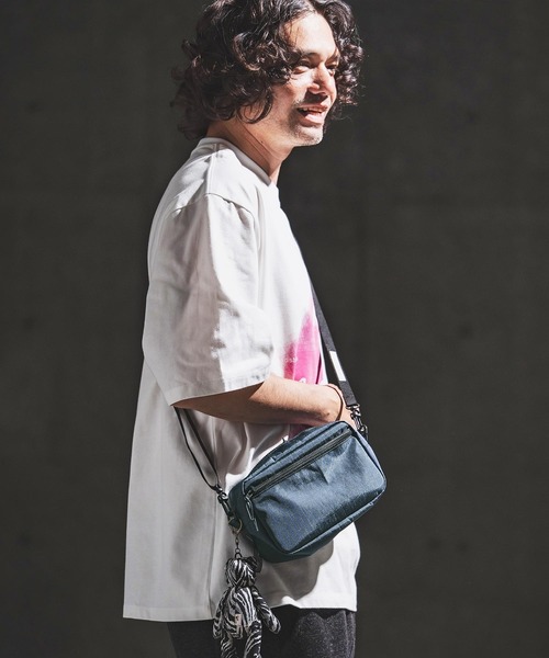 GLIMCLAP(グリムクラップ)の「mko13585- Nylon Fabric Compact Body Pack ボディパック(202-048-gls-cg)(ボディバッグ/ウエストポーチ・メンズ・ベージュ系その他/ネイビー/ブラック/カーキ・FREE)」の5枚目の写真