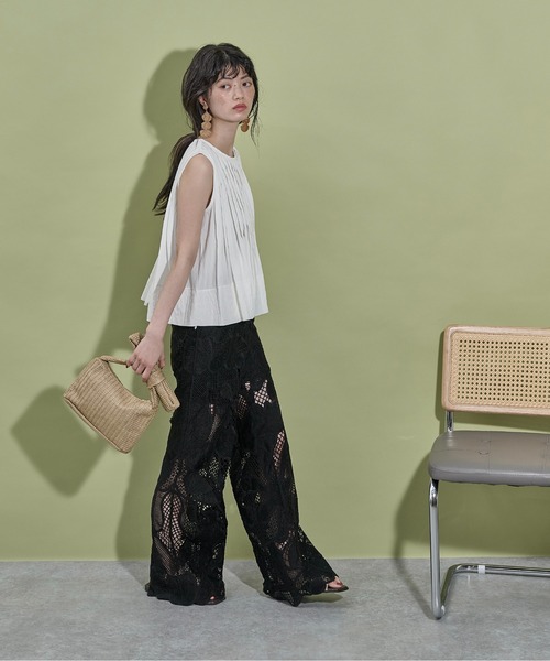 THE YOn(ザヨン)の「レーシーシアーイージーパンツ(その他パンツ・レディース・ブラック/アイボリー・FREE)」の21枚目の写真