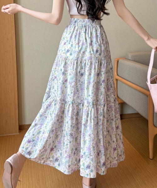 LUCPY(ラクピー)の「フラワーティアードロングスカート(スカート・レディース・グリーン/イエロー/パープル・SMALL/MEDIUM/LARGE/X-LARGE)」の5枚目の写真