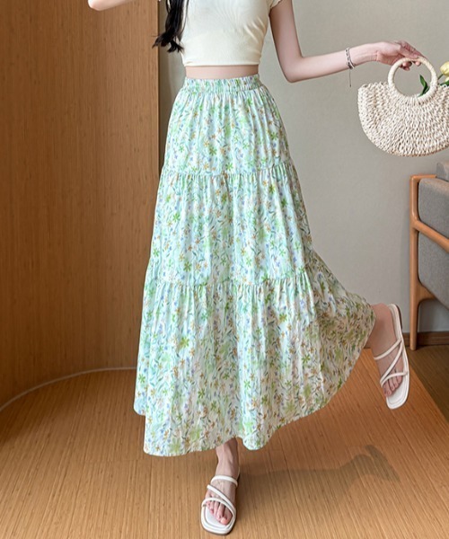 AMAJI（アマジ）の「プリント ウエストゴム フレア ロングスカート（スカート・レディース・パープル/イエロー/グリーン・SMALL/MEDIUM/LARGE/X-LARGE）」の2枚目の写真